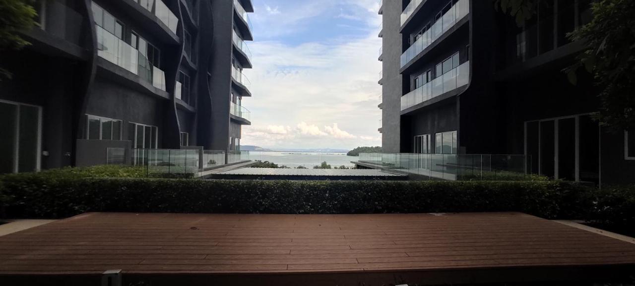 Infinite Seaview With Penang Bridge Suite With Sunrise Up To 11 Person Bayan Lepas Exteriér fotografie