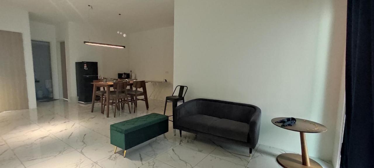 Infinite Seaview With Penang Bridge Suite With Sunrise Up To 11 Person Bayan Lepas Exteriér fotografie