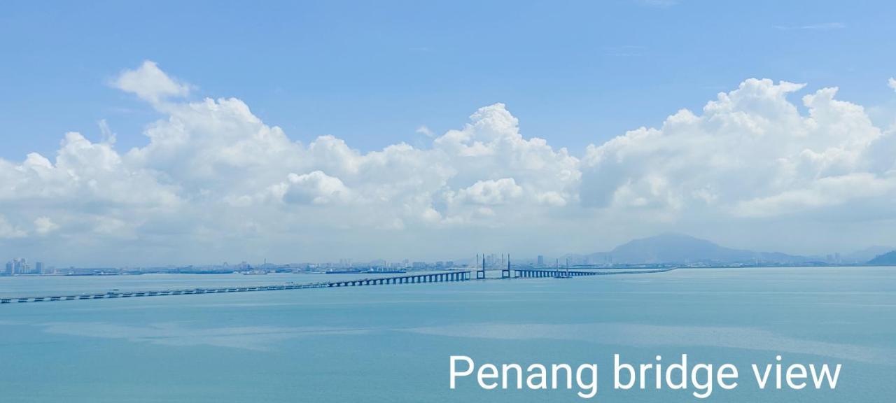 Infinite Seaview With Penang Bridge Suite With Sunrise Up To 11 Person Bayan Lepas Exteriér fotografie