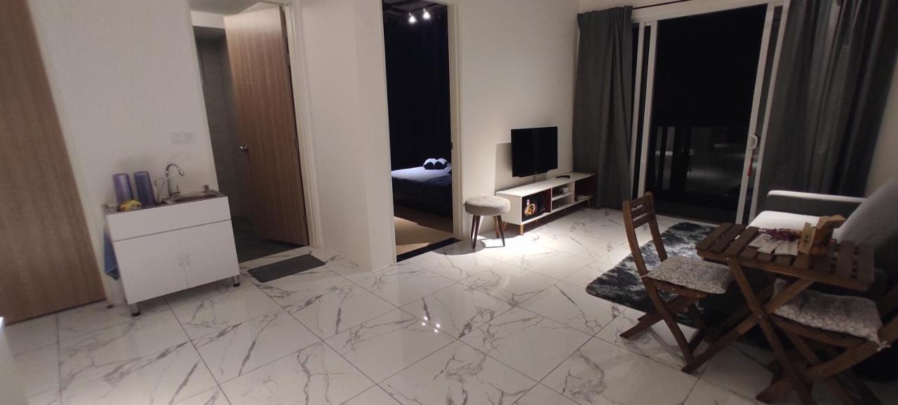 Infinite Seaview With Penang Bridge Suite With Sunrise Up To 11 Person Bayan Lepas Exteriér fotografie
