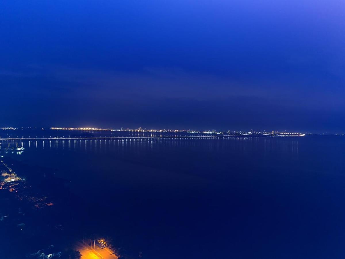 Infinite Seaview With Penang Bridge Suite With Sunrise Up To 11 Person Bayan Lepas Exteriér fotografie