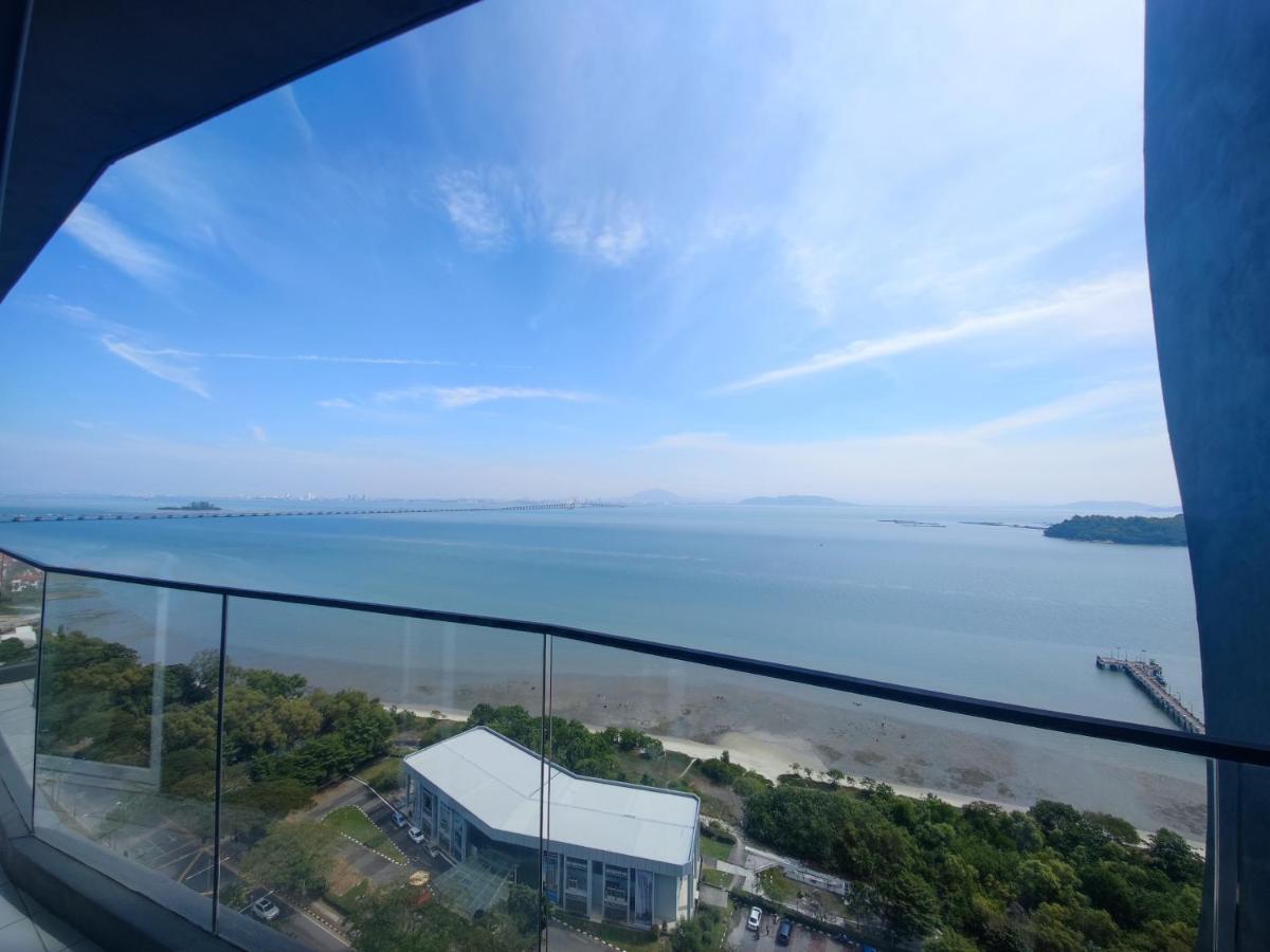Infinite Seaview With Penang Bridge Suite With Sunrise Up To 11 Person Bayan Lepas Exteriér fotografie